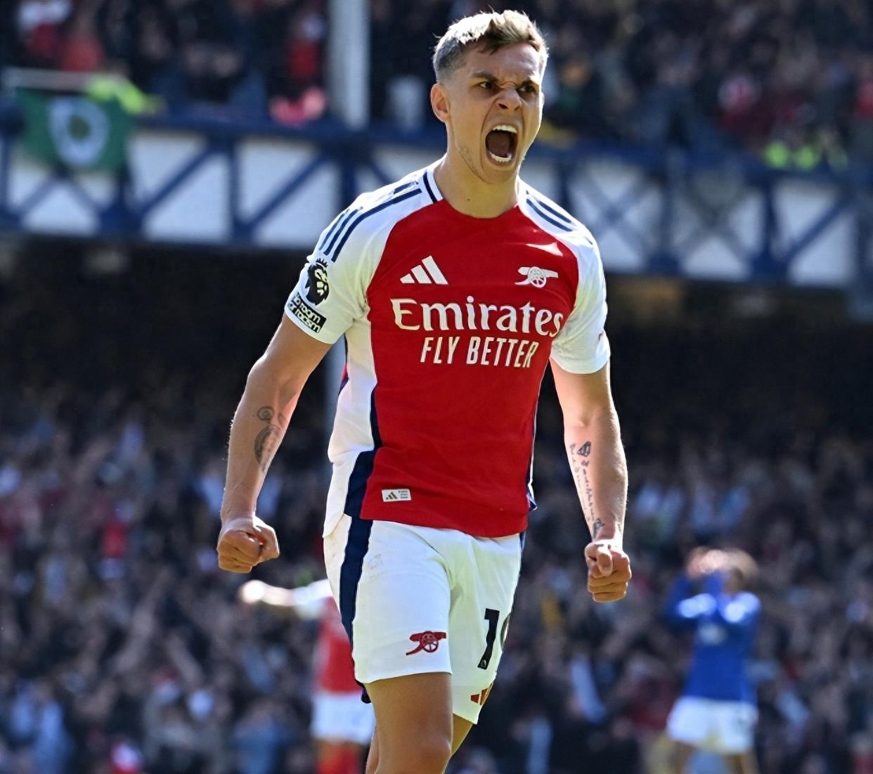 13胜1负战绩终结！湖人爆冷负雄鹿，詹姆斯失误+教练争议引质疑