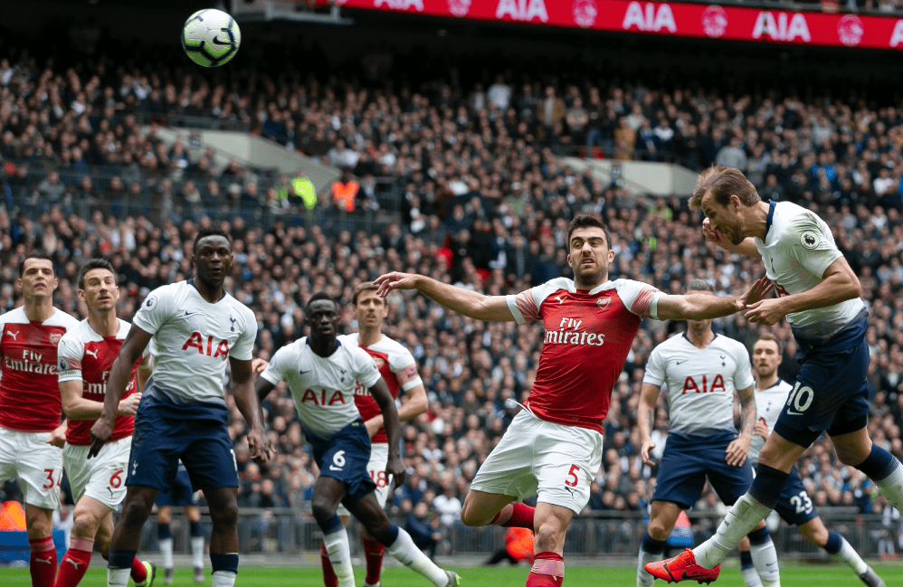 独行侠遭重创！安东尼·戴维斯赛季报销，交易阴云笼罩