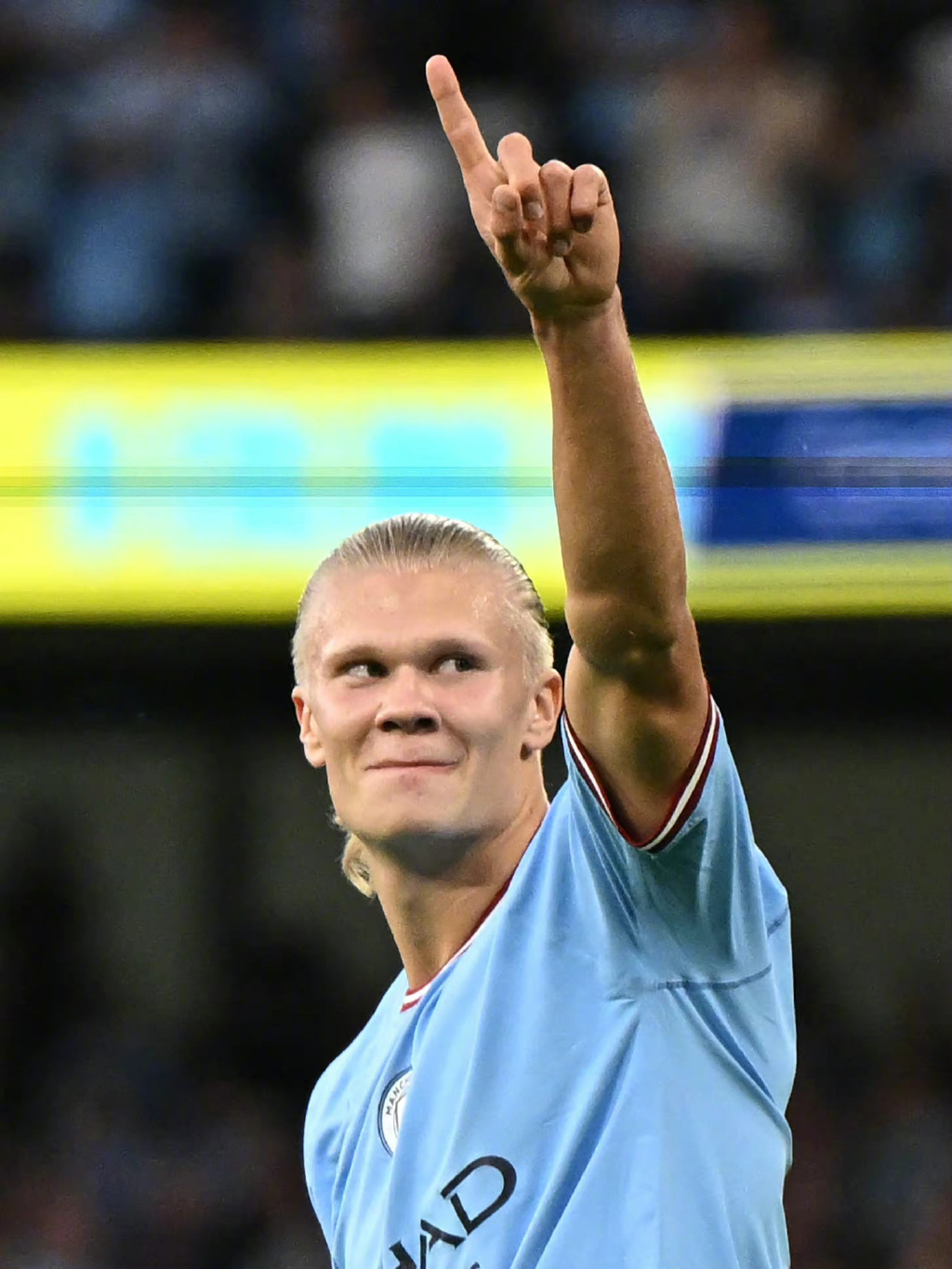 字母哥确定留队