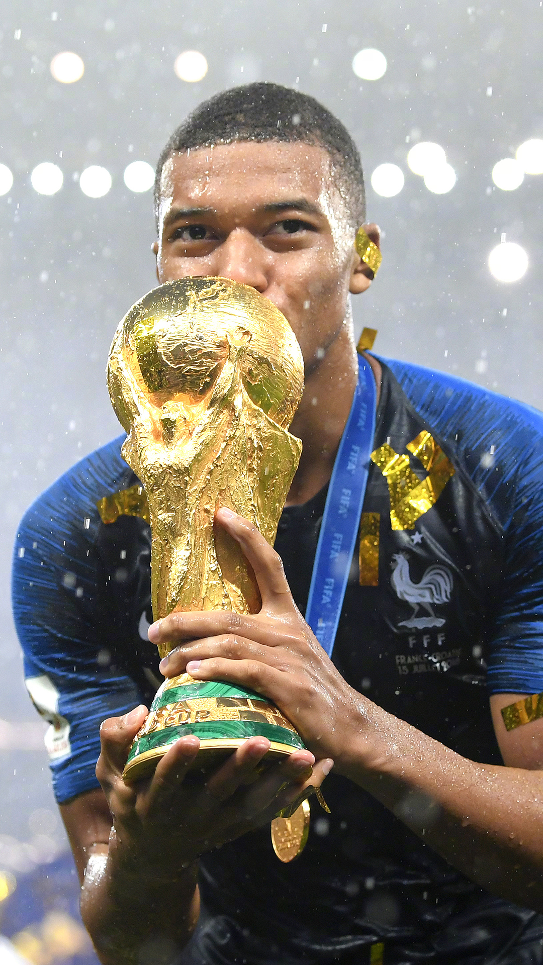 比尔·西蒙斯称独行侠队可能用安东尼·戴维斯，换尼克斯队的唐斯